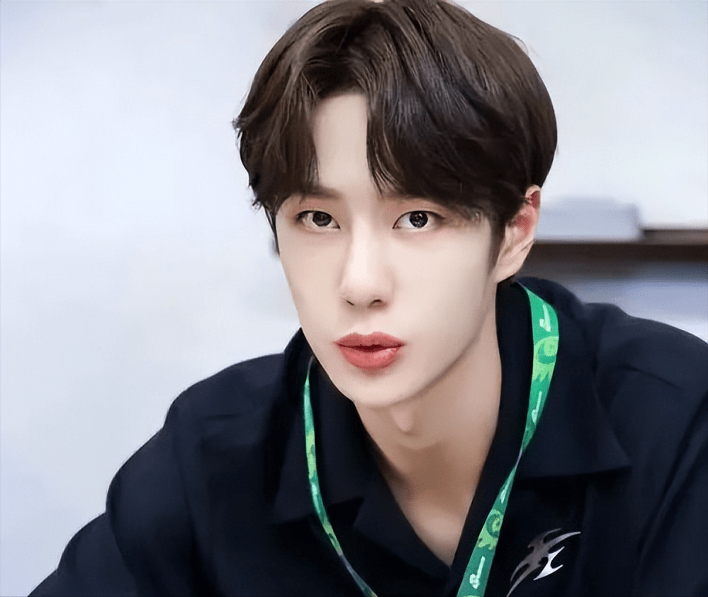 送出了蔡徐坤等人气球员,范丞丞也拿到了不菲的奖金.