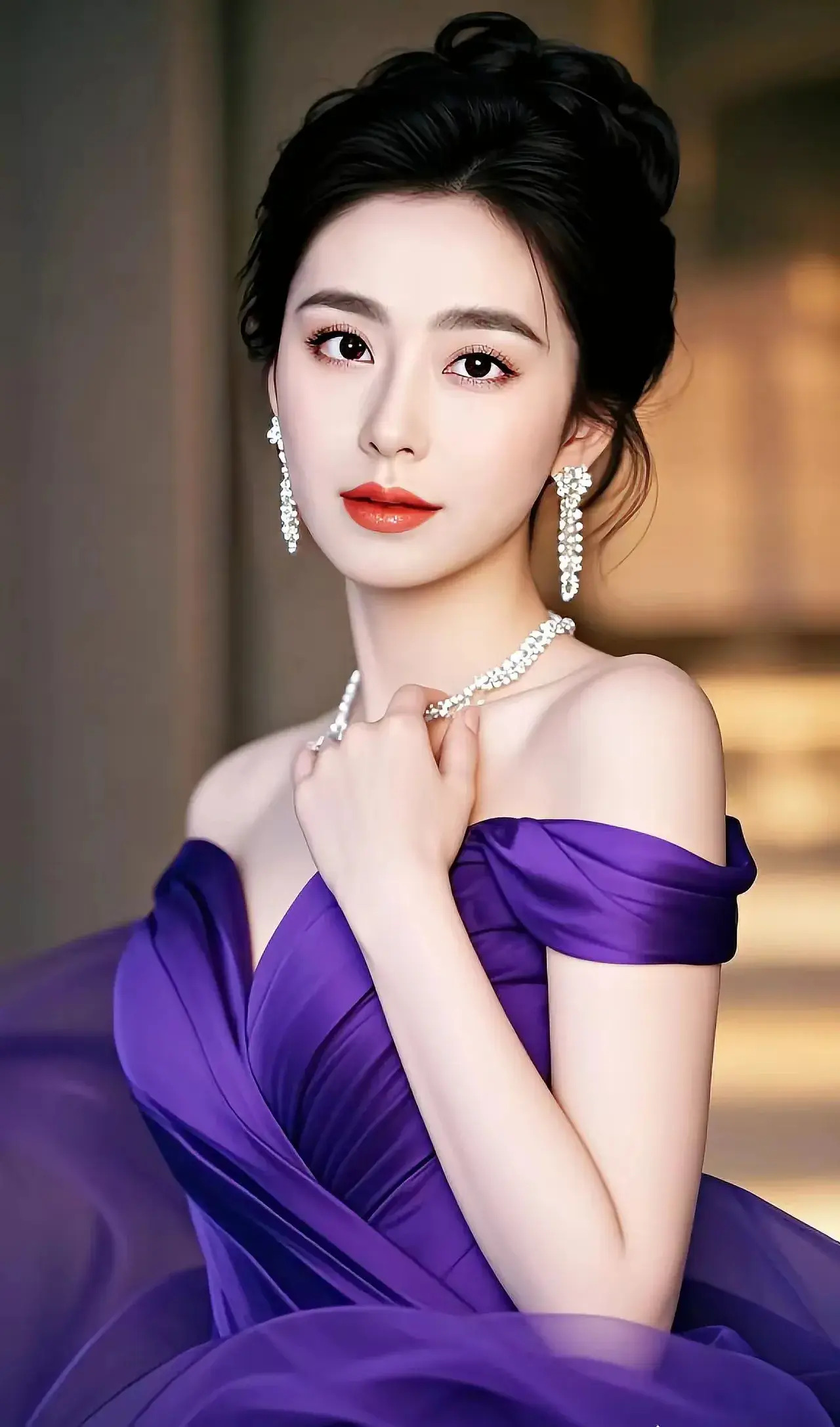 白富美,颜如玉,气质温婉迷人,魅力优雅无限,韵味独特!