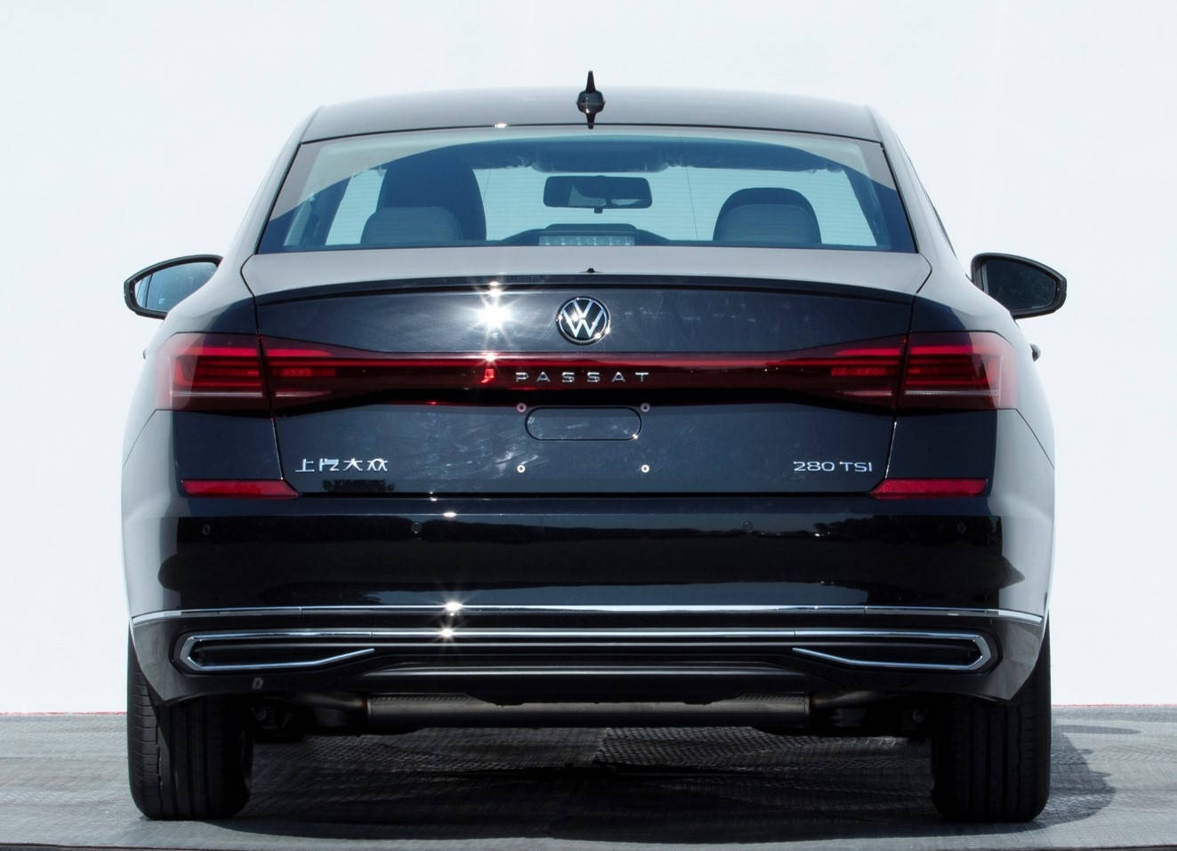 贯穿式尾灯设计 上汽大众新款帕萨特申报信息