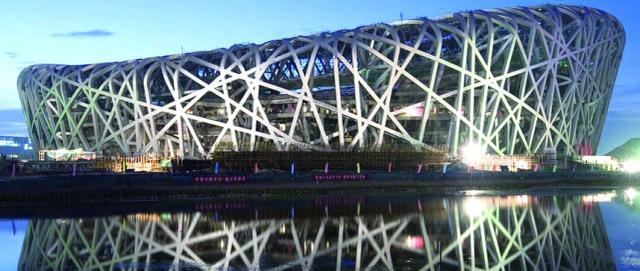 世界最大鸟巢,重达1吨却无人掏鸟蛋?上面有一动物无人敢碰