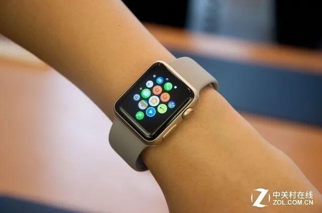 今日热点 | iPad Air 5或将配备双摄;Apple Watch上线微信支付功能