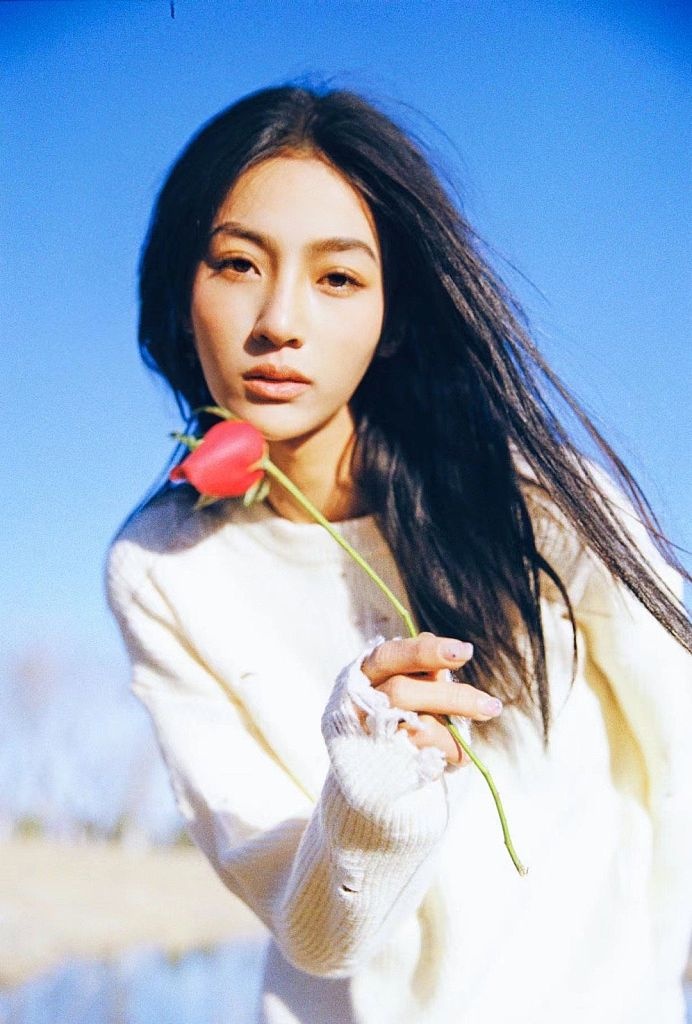 万籽麟春日胶片写真释出