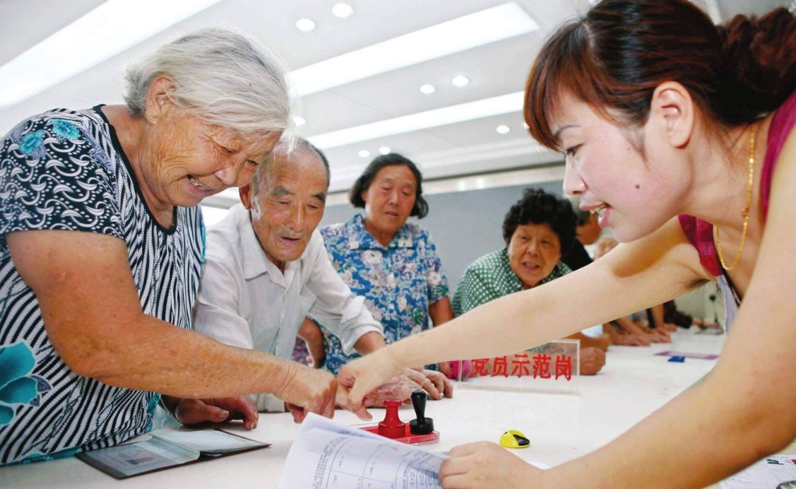 1萬人中,有多少人能夠活到退休年齡?等65歲退休,參保還划算嗎