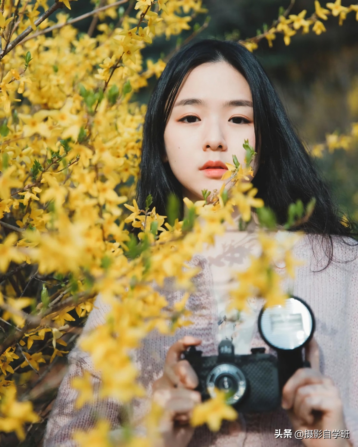 随便一拍就好看,普通生活拍出美照片,学这5个人像摄影技巧吧