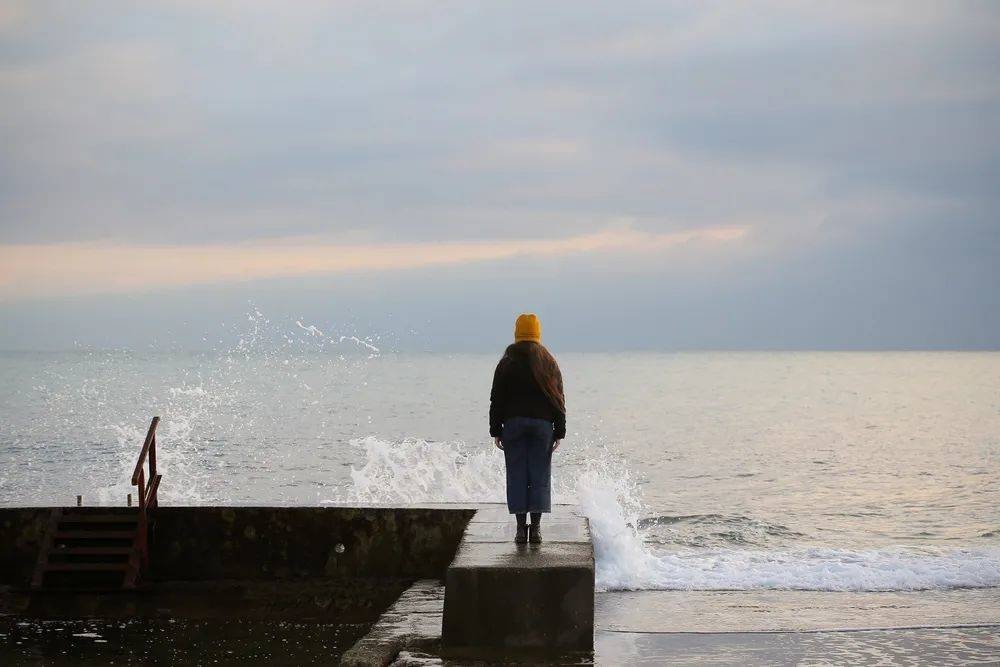 把心放宽,把事看淡,人生才能淡定潇洒.