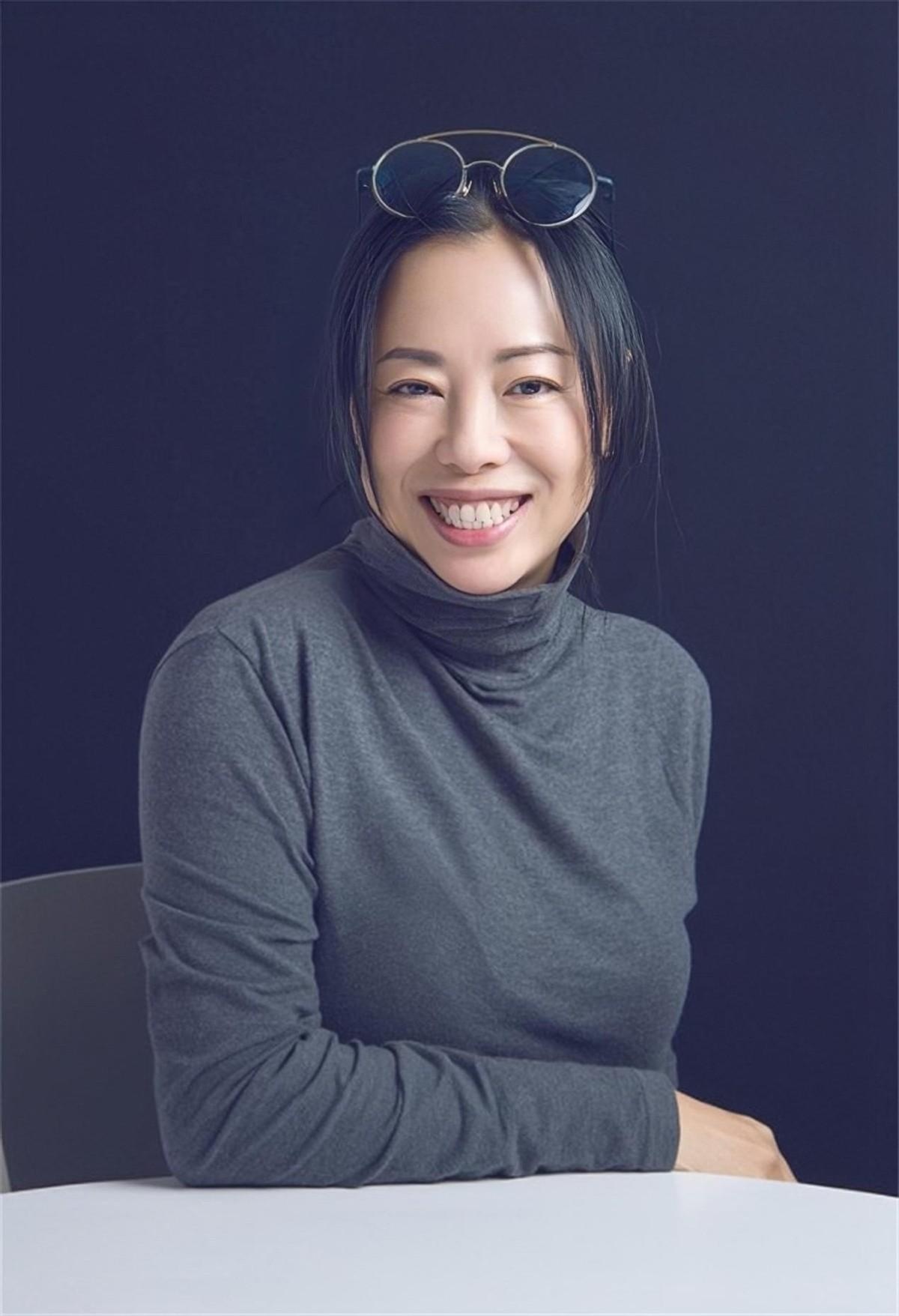 黄绮珊:3段婚姻无疾而终,54岁仍单身无子女,已放弃寻找另一半